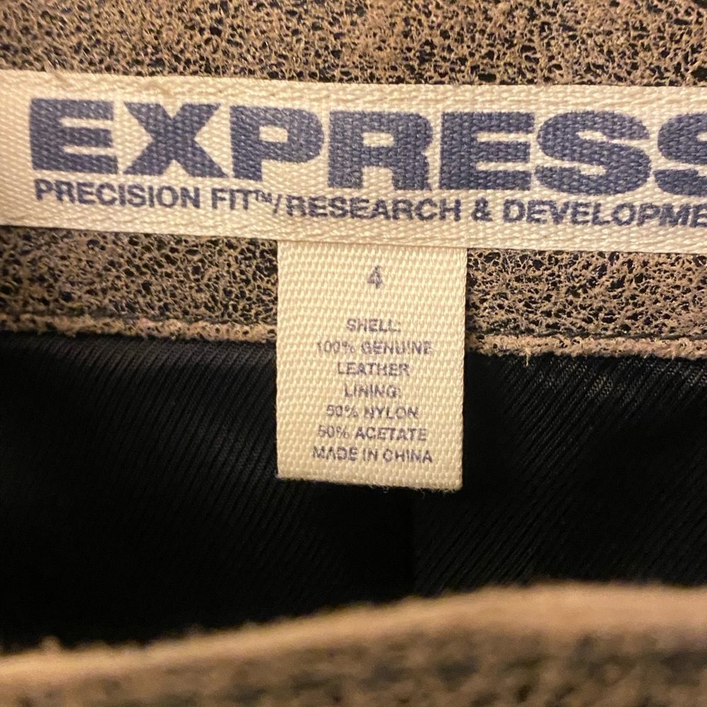 Leather jacket - Picture 10 of 14